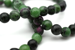 Rubin-Zoisit Kugel Armband 6 mm