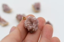 Pink Amethyst Anh�nger goldfarben galvanisiert