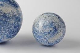 Calcit blau Kugeln