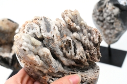 Achat mit Drusen auf Metallst�nder bis 1 kg