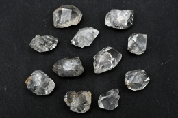 Herkimer Diamant mittel