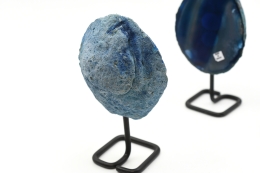 Achat blau auf Metallst�nder