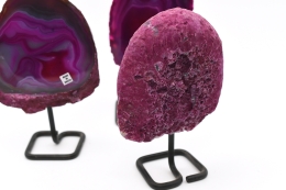 Achat pink auf Metallst�nder