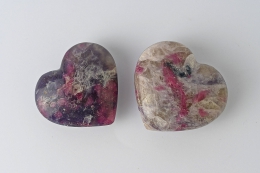 Pink Turmalin in Lepidolith/Feldspat Herz 40 - 60 mm