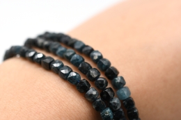 Tourmaline blau Cube Bracelet faceted 4 mm