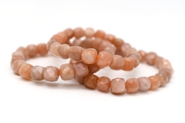 Moonstone peach Cube Bracelet faceted 10 mm