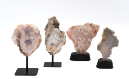 Pink Amethyst auf St�nder/Sockel bis 1 kg