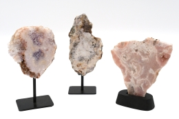 Pink Amethyst auf St�nder/Sockel bis 1 kg