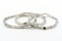 Regenbogen Mondstein Kugelarmband 4 mm