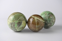 Mondstein gr�n (Garnierit) Kugeln