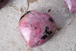 Rhodonite Heart 70 - 90 mm
