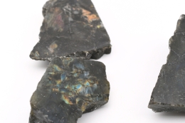 Labradorit One Side Polished Pieces