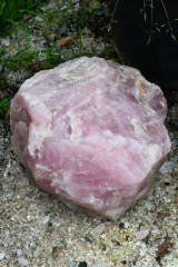 Rose quartz jumbo rough stones 60 - 80 kg
