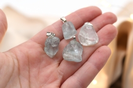 Topas blau Trommelstein Anh�nger