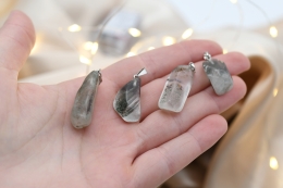 Lodolite (garden quartz) tumbled stone pendant