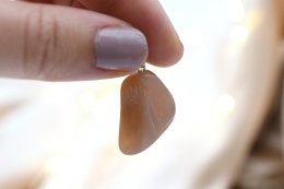 Mondstein Trommelstein Anh�nger