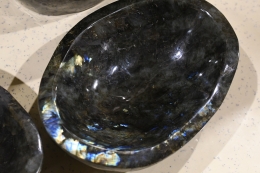 13.1. Labradorit Schalen B-Ware 30 kg