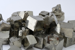 Pyritw�rfel Sch�ttung