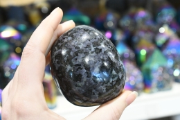 18.1. Gabbro Jumbo Trommelsteine 5 kg