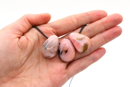Opal pink Trommelsteine flach gebohrt 3-er Set