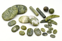 Chinesische Jade Massage Set mit Holzkiste