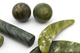 Chinesische Jade Massage Set mit Holzkiste