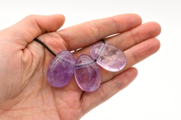Amethyst Trommelsteine flach gebohrt 3-er Set