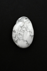 Magnesit Trommelstein flach gebohrt 5-er Set