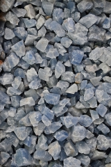 Calcit blau (ges�uert) Rohsteine klein