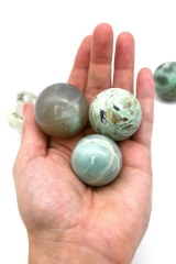 Mondstein gr�n (Garnierit) Kugeln