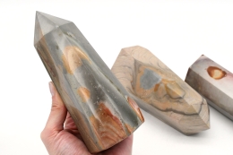 Polychrome jasper points