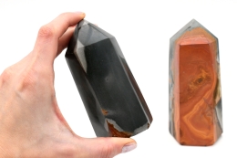 Polychrome jasper points