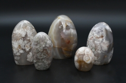 Kirschbl�ten Chalcedon Free Form