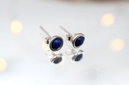 Lapis Lazuli Ohrstecker rund mit Silberrand