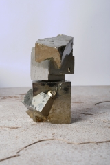 Pyrit W�rfel gro� 24