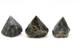 Labradorit Spitzen halb poliert