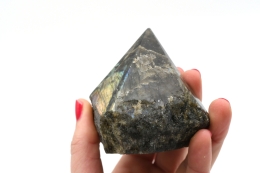 Labradorit Spitzen halb poliert