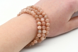 Aprikosen Mondstein Kugelarmband  6 mm