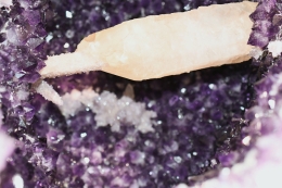 Amethyst mit besonderer Calcitwachsung extra Qualit�t