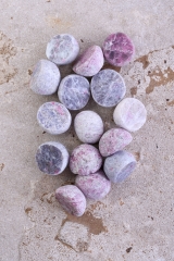 Turmalin in Lepidolith/Feldspat�Emu Eggs