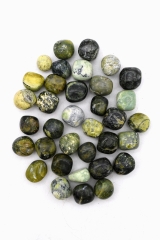 Serpentin Trommelsteine