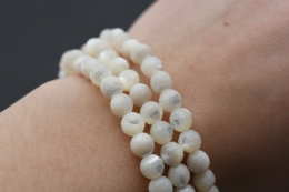 Mother-of-Pearl Bead Bracelet faceted