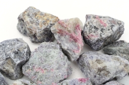 Turmaline pink in Lepidolite rough stones