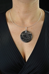 Mondstein schwarz Scheibe