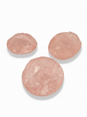 Rosenquarz polished on top