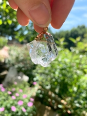 Bergkristall Rohstein galvanisiert Anh�nger