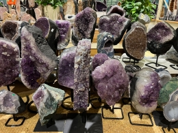 Amethyst auf Metallst�nder