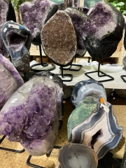Amethyst auf Metallst�nder