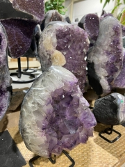 Amethyst auf Metallst�nder