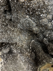 Amethyst Drusen in Basalt 125 kg Einzelst�ck